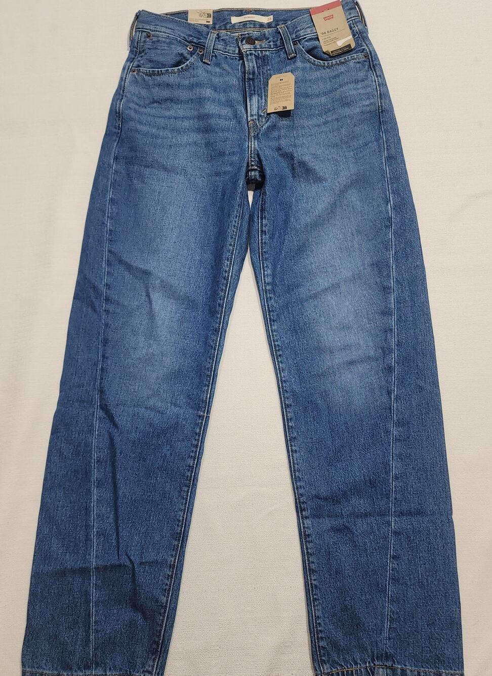 Levi's 94 baggy mid rise loose hips and thigh W26''xL31'' women's straight leg